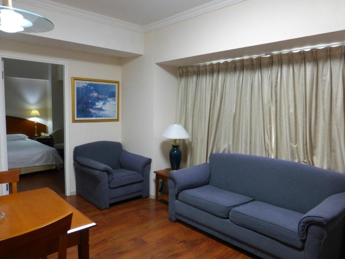 Ruishi Hotel Далиен Екстериор снимка